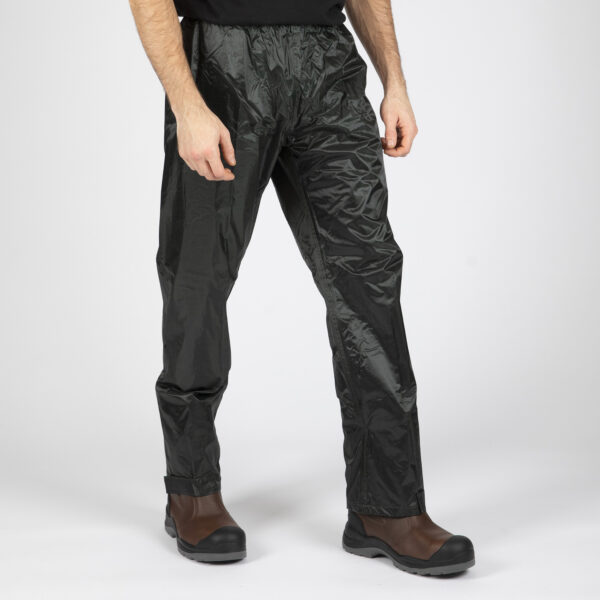 RAIN TROUSERS